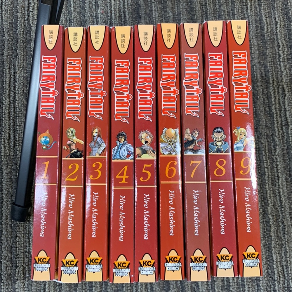 Anime manga, Fairytail.  Volumes 1-9.  See other listing for the other set.